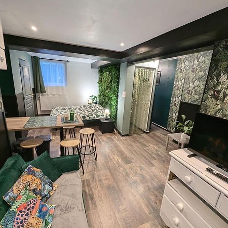 Appartement Verdoyant Au Bord Du Lac Leman Entre Evian Et Thonon Dans Une Villa Publier Esterno foto