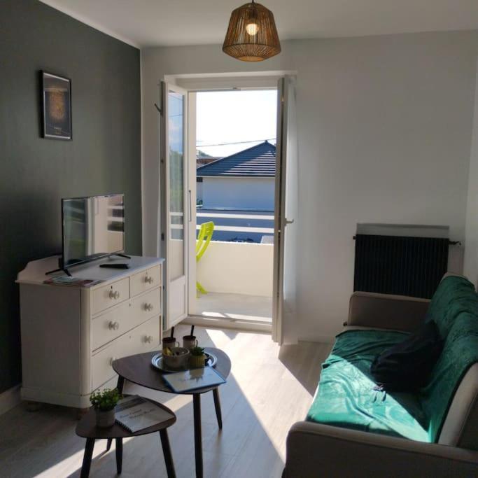 Appartement Verdoyant Au Bord Du Lac Leman Entre Evian Et Thonon Dans Une Villa Publier Esterno foto