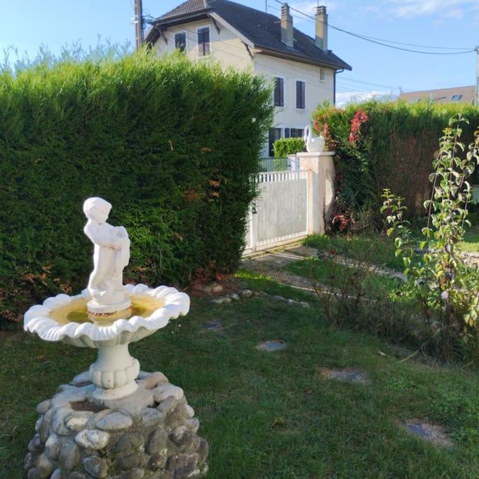 Appartement Verdoyant Au Bord Du Lac Leman Entre Evian Et Thonon Dans Une Villa Publier Esterno foto
