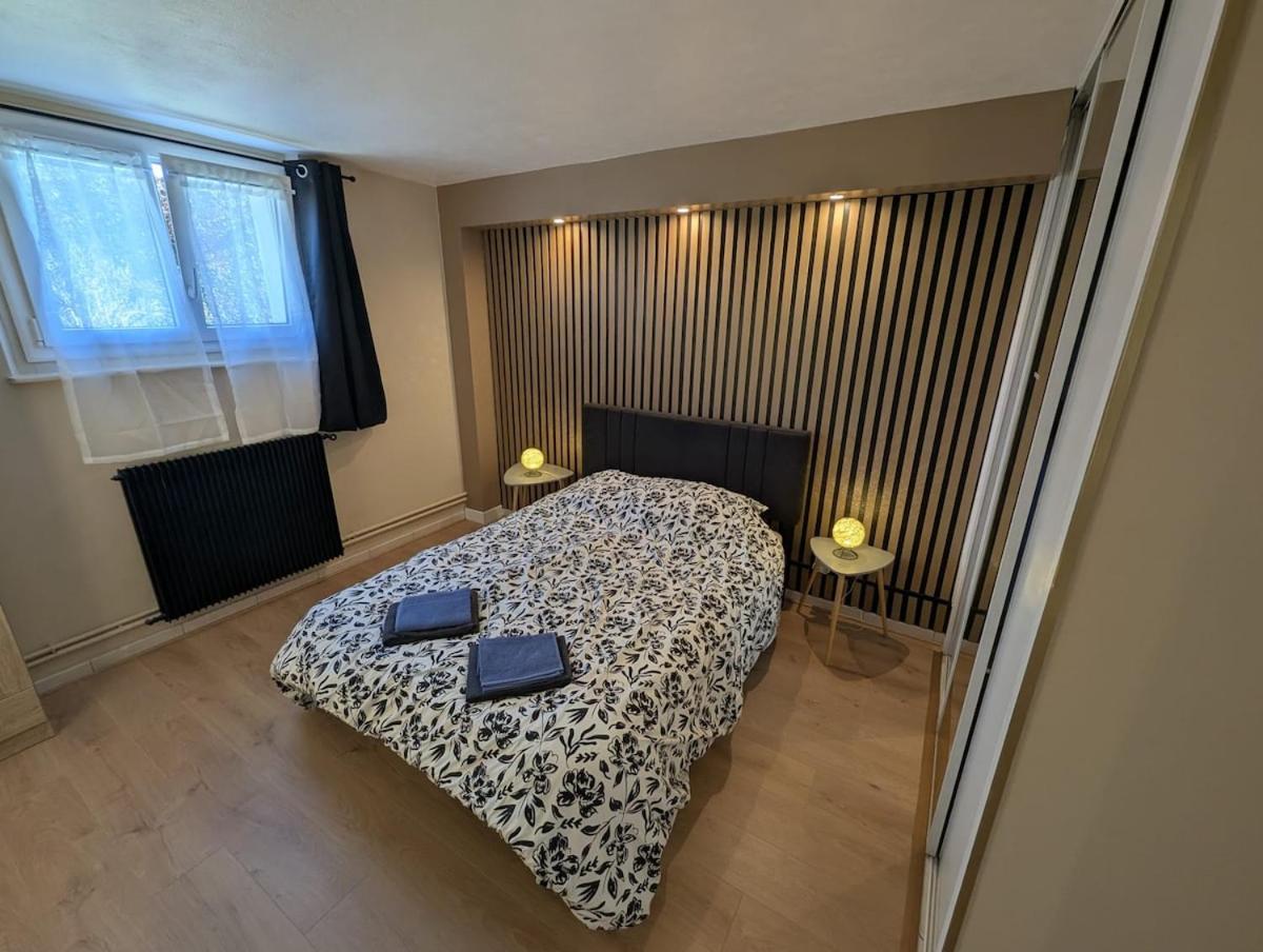 Appartement Verdoyant Au Bord Du Lac Leman Entre Evian Et Thonon Dans Une Villa Publier Camera foto